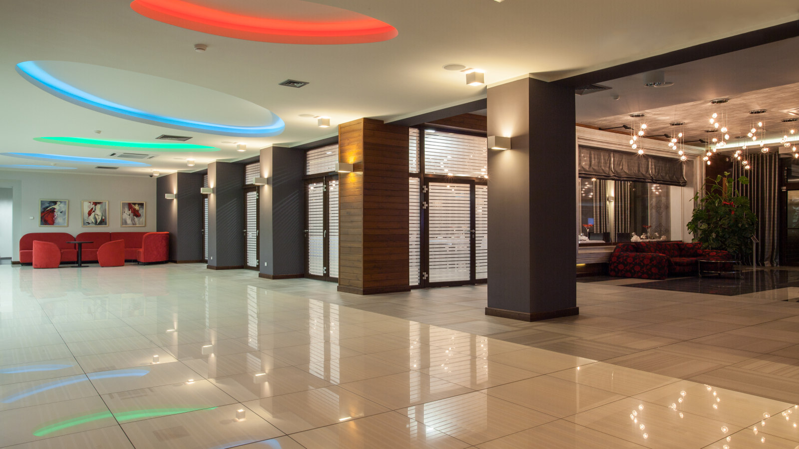 ОТЕЛЬ ночлеги номера отдых Спа конференции мероприятия в Польше Тушин Лодзь