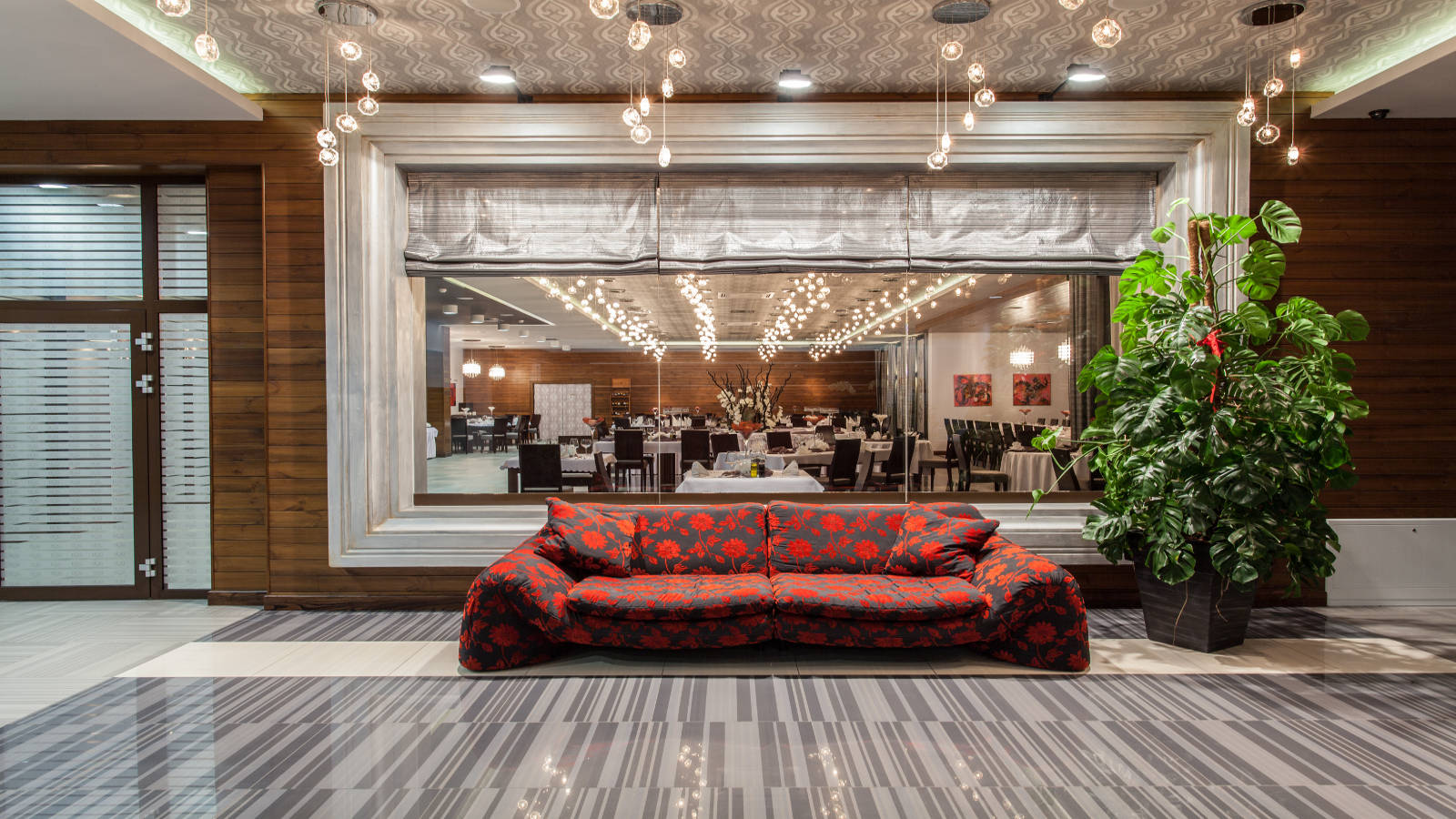 ОТЕЛЬ ночлеги номера отдых Спа конференции мероприятия в Польше Тушин Лодзь